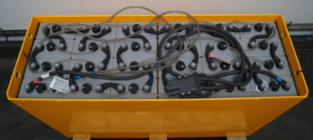 Jungheinrich unknown | Battery 48V775Ah 05-EPZS775SC Year 2024 weight 1135 kg sn - Accumulateur pour Matériel de manutention: photos 3 Jungheinrich unknown | Battery 48V775Ah 05-EPZS775SC Year 2024 weight 1135 kg sn - Accumulateur pour Matériel de manutention: photos 3