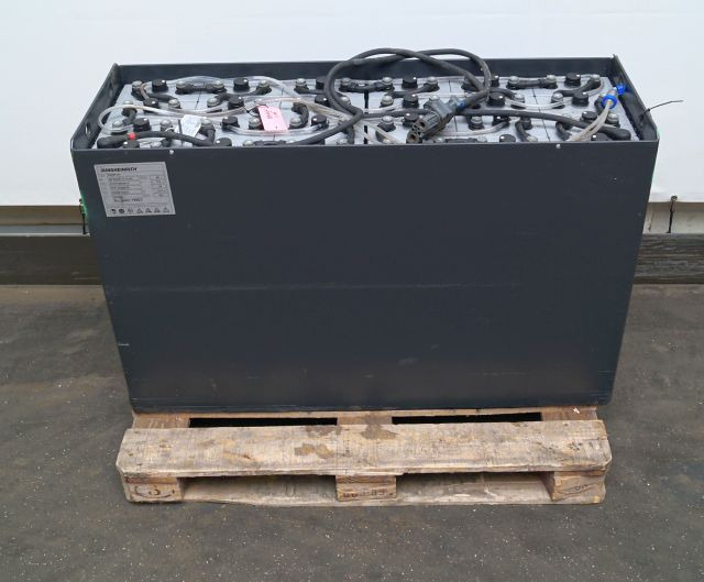 Jungheinrich unknown | Battery 48V775Ah 05-EPZS775SL Year 2022 weight 1141 kg sn - Accumulateur pour Matériel de manutention: photos 1 Jungheinrich unknown | Battery 48V775Ah 05-EPZS775SL Year 2022 weight 1141 kg sn - Accumulateur pour Matériel de manutention: photos 1