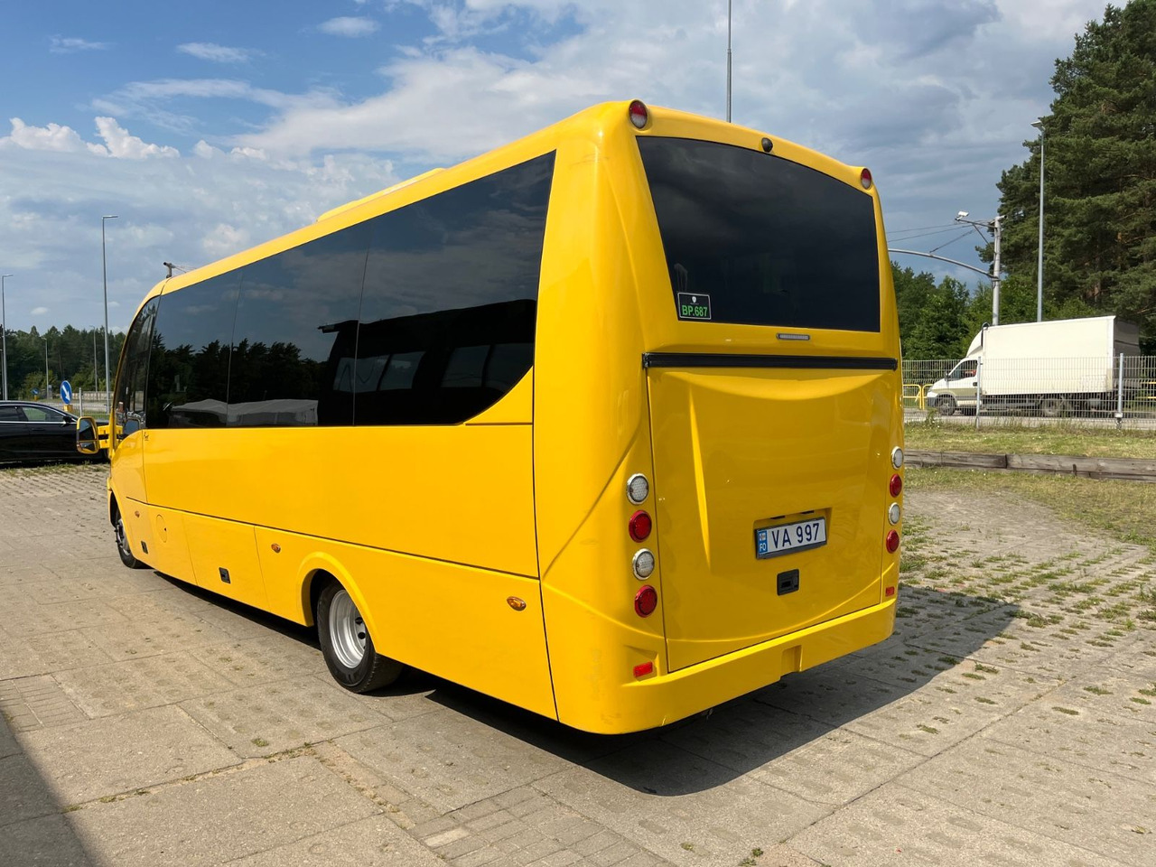 Iveco Rosero First / 24+1+1 / Telma/ EURO6 - Autocar: photos 5 Iveco Rosero First / 24+1+1 / Telma/ EURO6 - Autocar: photos 5