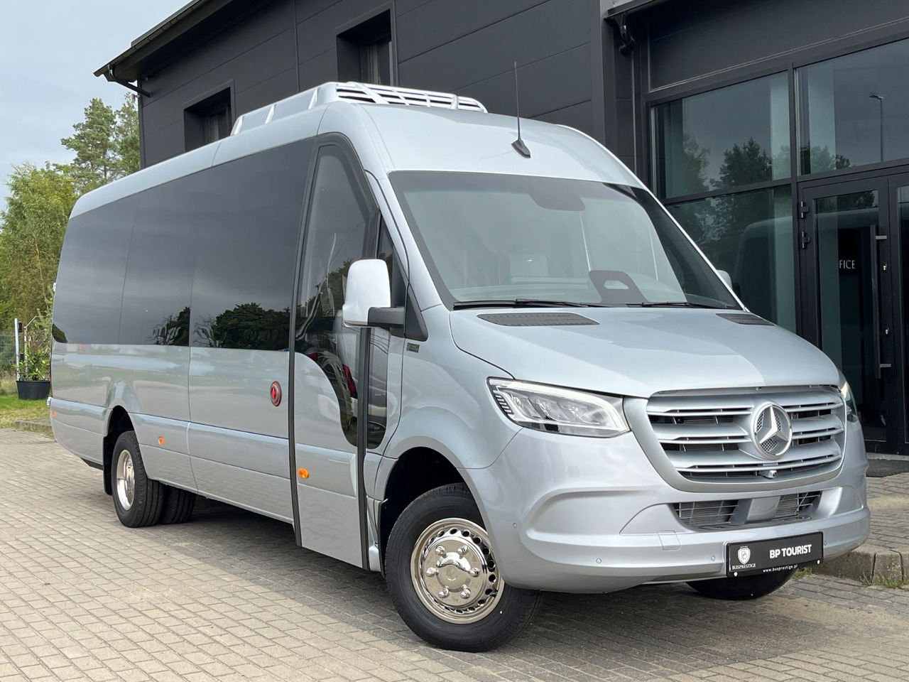 Mercedes-Benz Sprinter 519 TRANSFER XL / 22+1+1 / ON STOCK!!! Mercedes-Benz Sprinter 519 TOURIST XL/ 21-24 Seats/ IN STOCK! - Minibus, Transport de personnes: photos 1 Mercedes-Benz Sprinter 519 TRANSFER XL / 22+1+1 / ON STOCK!!! Mercedes-Benz Sprinter 519 TOURIST XL/ 21-24 Seats/ IN STOCK! - Minibus, Transport de personnes: photos 1