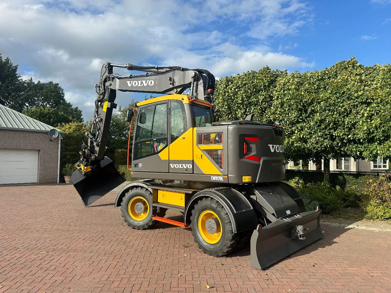 Volvo EWR170 E - Engcon EC319 DC3 - UNUSED - Pelle sur pneus: photos 2 Volvo EWR170 E - Engcon EC319 DC3 - UNUSED - Pelle sur pneus: photos 2