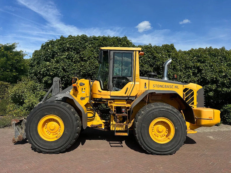 Volvo L120 F - Chargeuse sur pneus: photos 1 Volvo L120 F - Chargeuse sur pneus: photos 1