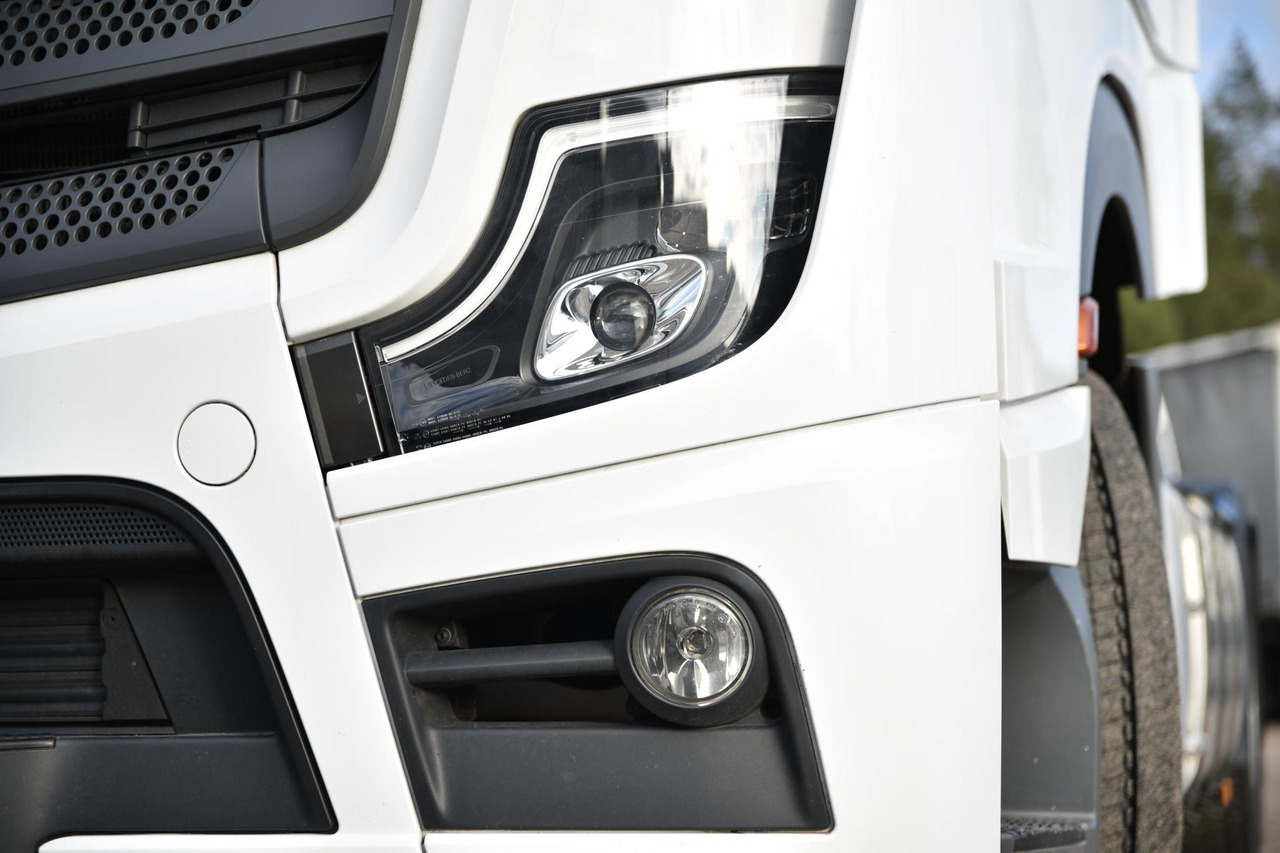 Tracteur routier Mercedes-Benz Actros 5 1845 BigSpace: photos 7