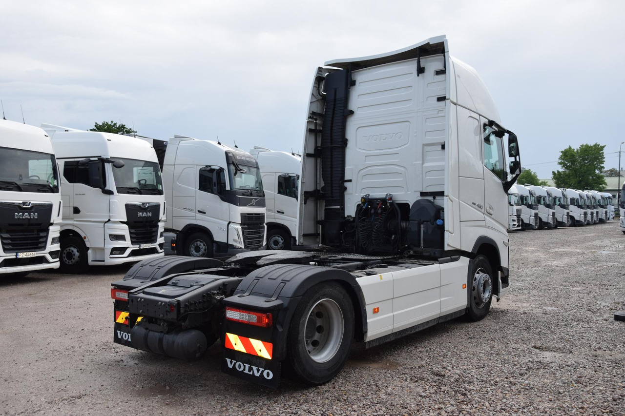 Volvo FH 460 Globetrotter XL i-Save Side Skirts - Tracteur routier: photos 4 Volvo FH 460 Globetrotter XL i-Save Side Skirts - Tracteur routier: photos 4
