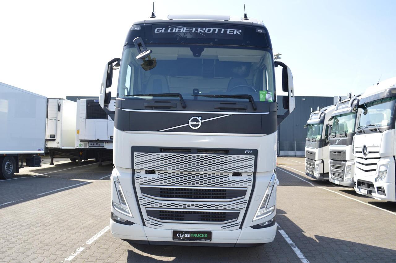 Volvo FH 460 Globetrotter XL i-Save Side Skirts - Tracteur routier: photos 2 Volvo FH 460 Globetrotter XL i-Save Side Skirts - Tracteur routier: photos 2
