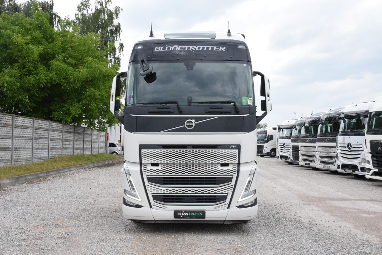 Volvo FH 460 Globetrotter XL i-Save Side Skirts - Tracteur routier: photos 2 Volvo FH 460 Globetrotter XL i-Save Side Skirts - Tracteur routier: photos 2