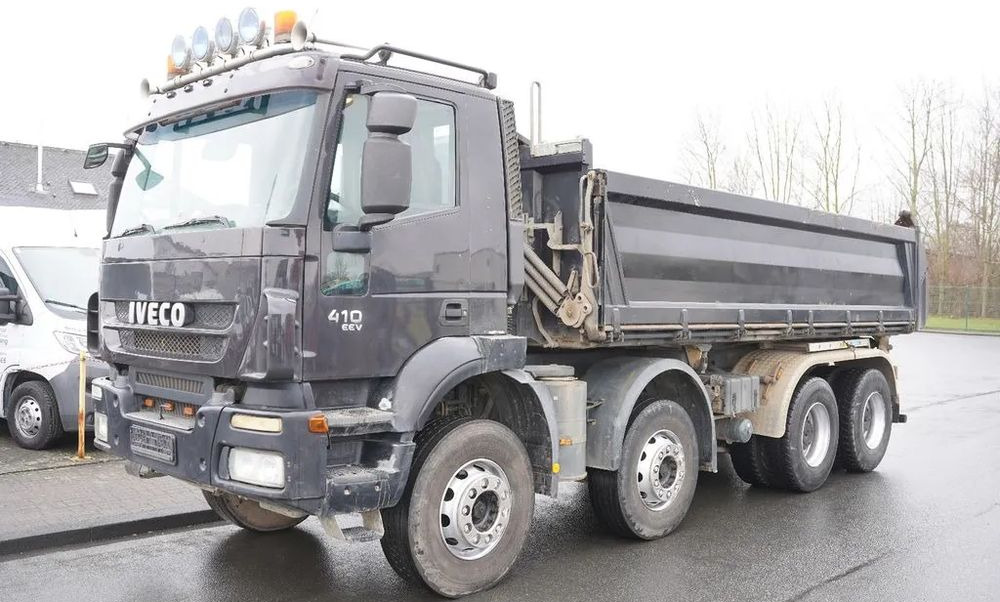 Iveco Trakker 410 Meiller Wywrotka trójstronna 8x4 – 411 KM | Euro 5 | Hydraulika - Camion benne: photos 4 Iveco Trakker 410 Meiller Wywrotka trójstronna 8x4 – 411 KM | Euro 5 | Hydraulika - Camion benne: photos 4
