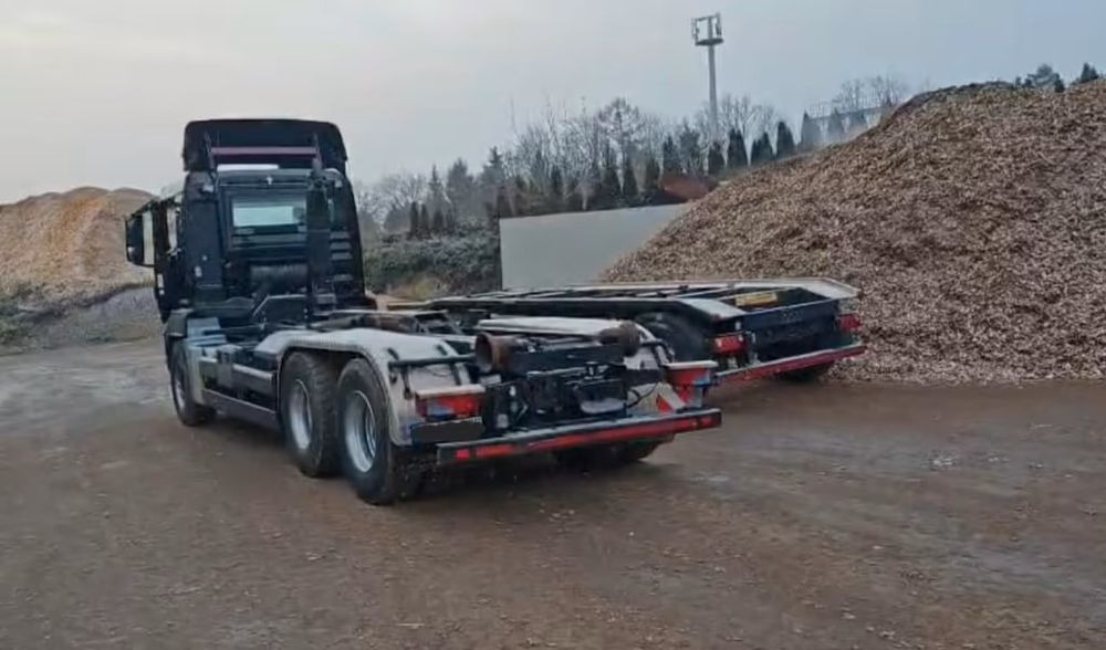 MAN TGS 26.440 6x4 – Meiller z systemem HDS (roll-off) + Kontener + Przyczepa – Euro 5 - Camion ampliroll: photos 1 MAN TGS 26.440 6x4 – Meiller z systemem HDS (roll-off) + Kontener + Przyczepa – Euro 5 - Camion ampliroll: photos 1