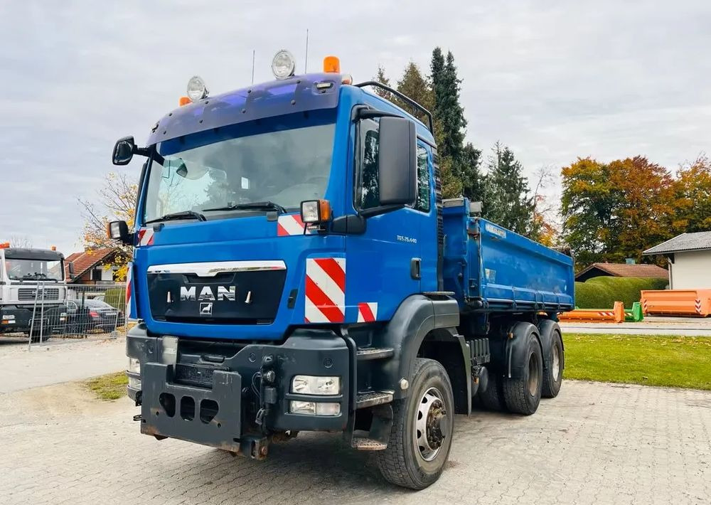 MAN TGS 26.440 6x6 Hydrodrive – Meiller 3-stronny wywrotka / Manual / Retarder / Tempomat / Euro 5 - Camion benne: photos 3 MAN TGS 26.440 6x6 Hydrodrive – Meiller 3-stronny wywrotka / Manual / Retarder / Tempomat / Euro 5 - Camion benne: photos 3