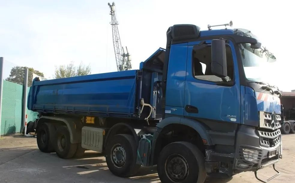 Mercedes-Benz 3245 | 8x4 | Wywrotka 3-stronna Meiller | Retarder | Bordmatik | Euro 6 | Klima | 308 798 km - Camion benne: photos 3 Mercedes-Benz 3245 | 8x4 | Wywrotka 3-stronna Meiller | Retarder | Bordmatik | Euro 6 | Klima | 308 798 km - Camion benne: photos 3