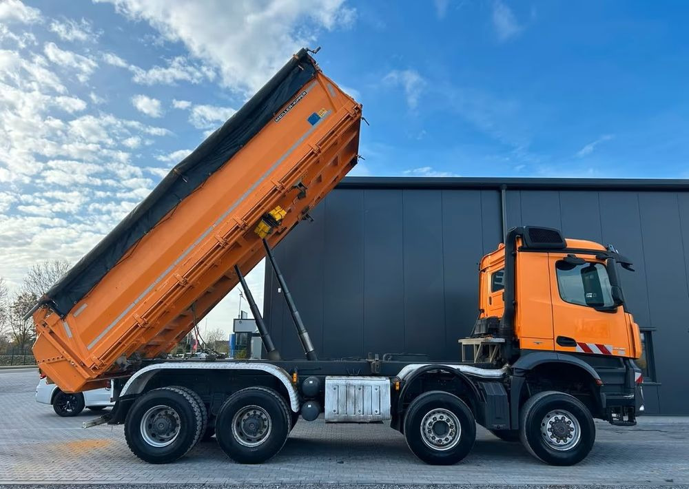 Mercedes-Benz 4145 / 8x6 / Wywrotka trójstronna Meiller Bordmatik manual / Euro 6 / Retarder / 440 000 km! - Camion benne: photos 4 Mercedes-Benz 4145 / 8x6 / Wywrotka trójstronna Meiller Bordmatik manual / Euro 6 / Retarder / 440 000 km! - Camion benne: photos 4