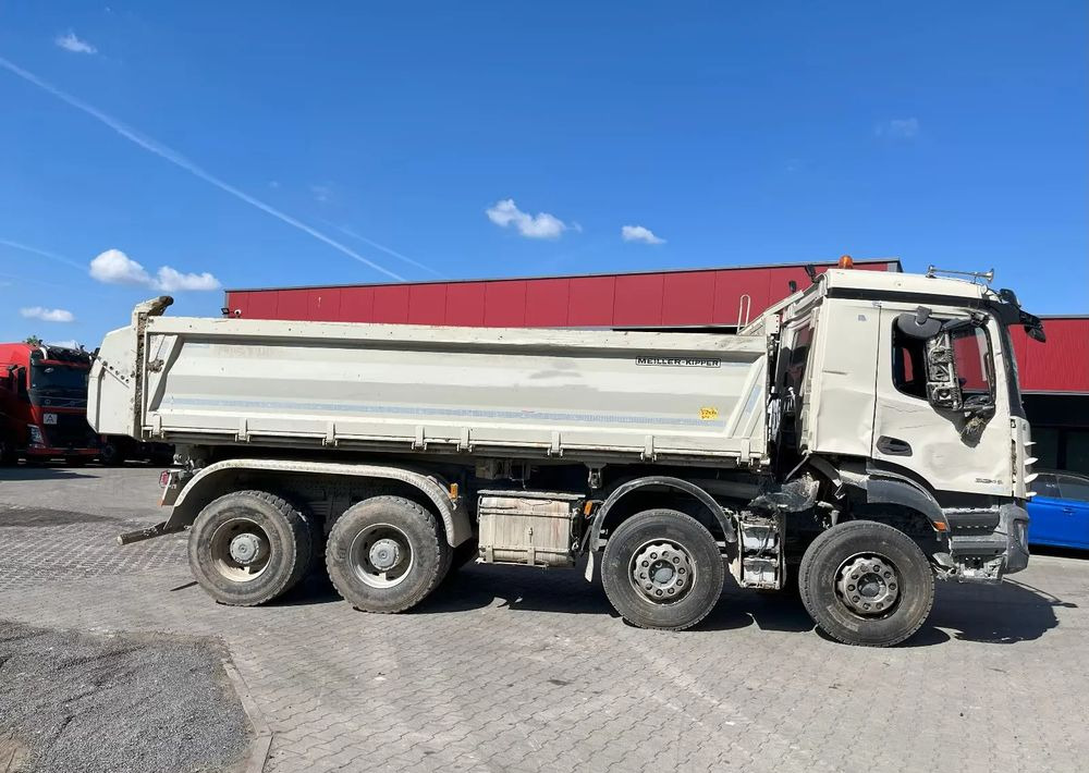 Mercedes-Benz Arocs 3246 / 8x4 / Trójstronna Wywrotka / Bordmatic / Euro 6 / Uszkodzony - Camion benne: photos 5 Mercedes-Benz Arocs 3246 / 8x4 / Trójstronna Wywrotka / Bordmatic / Euro 6 / Uszkodzony - Camion benne: photos 5