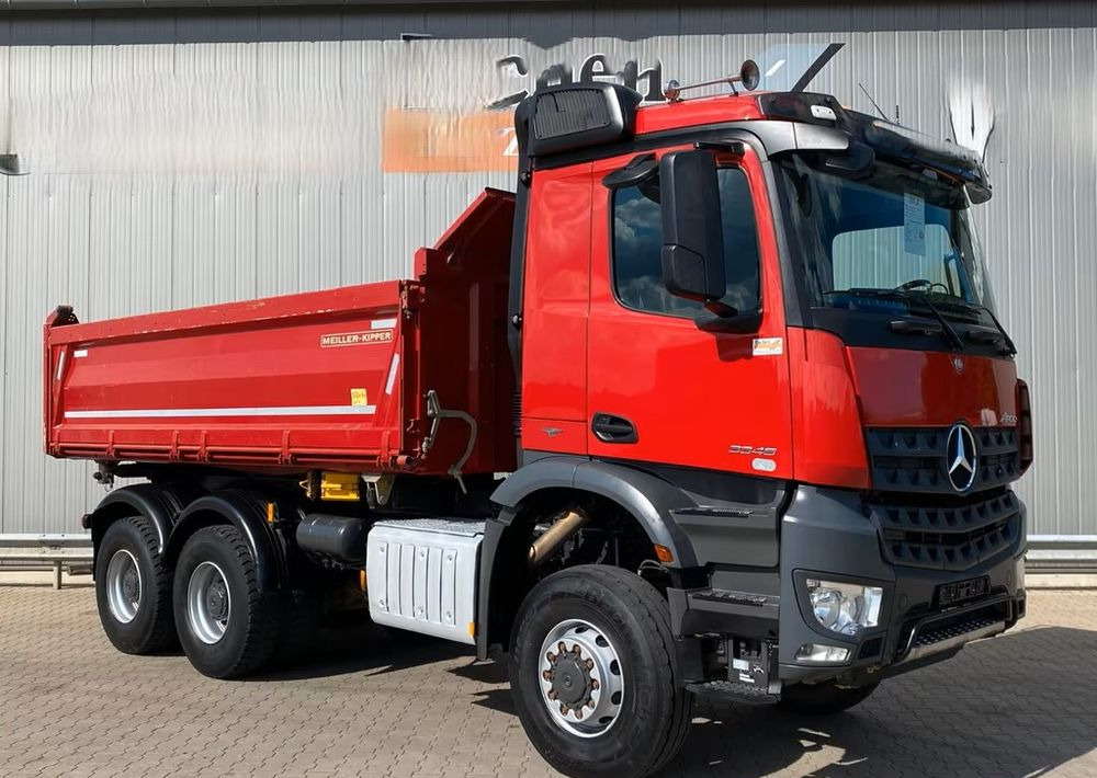 Mercedes-Benz Arocs 3345 | 6x6 Allrad | Wywrotka MEILLER Bordmatik | Euro 6 | - Camion benne: photos 5 Mercedes-Benz Arocs 3345 | 6x6 Allrad | Wywrotka MEILLER Bordmatik | Euro 6 | - Camion benne: photos 5