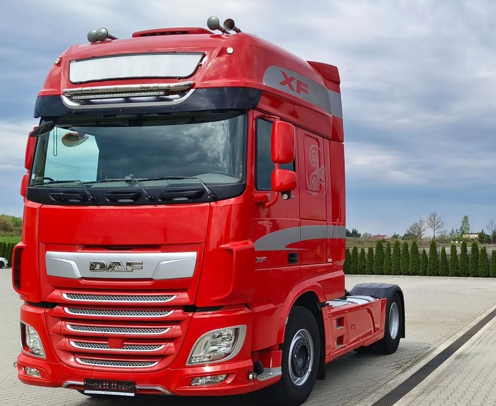DAF XF 530 Super Space Cab | RETARDER | KLIMATYZACJA | EURO 6 | 2018 | 530 000 km - Tracteur routier: photos 1 DAF XF 530 Super Space Cab | RETARDER | KLIMATYZACJA | EURO 6 | 2018 | 530 000 km - Tracteur routier: photos 1