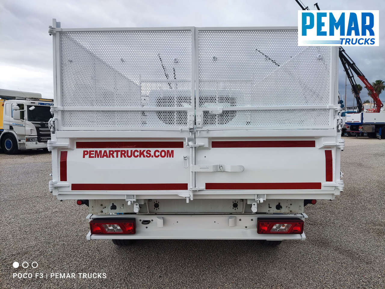 Utilitaire benne FORD TRANSIT 130 PK BASCULANTE: photos 15