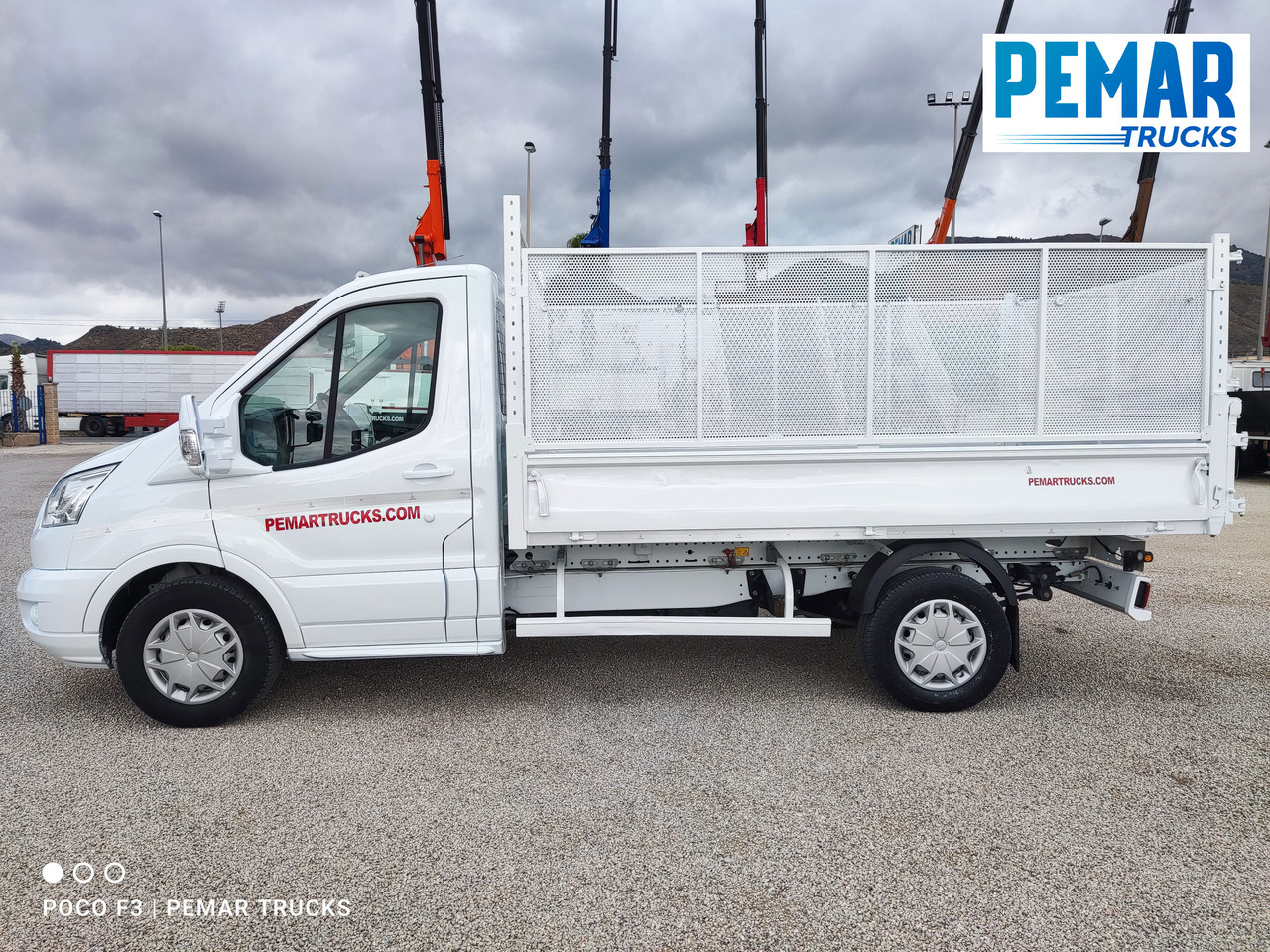 Utilitaire benne FORD TRANSIT 130 PK BASCULANTE: photos 17