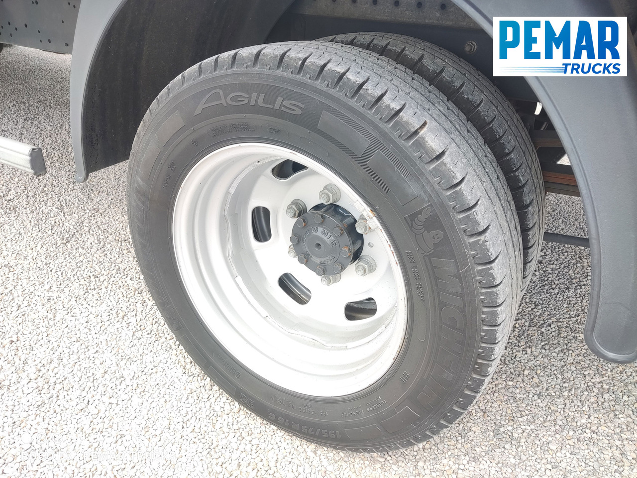 Fourgon grand volume IVECO DAILY 35C16 CAJA CERRADA DOBLE RUEDA: photos 14