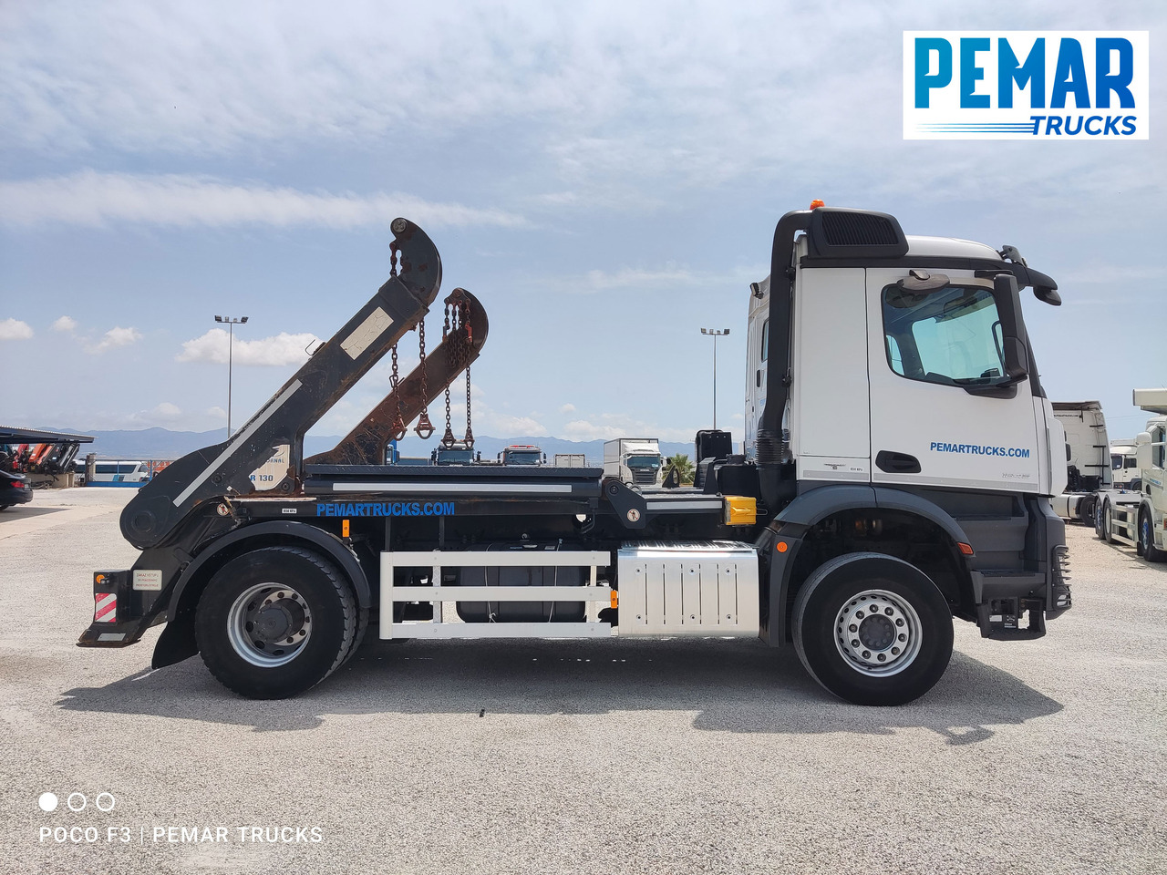 MERCEDES-BENZ AROCS 1845 PORTACONTENEDOR CADENA - Camion multibenne: photos 5 MERCEDES-BENZ AROCS 1845 PORTACONTENEDOR CADENA - Camion multibenne: photos 5