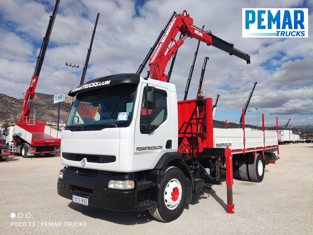 RENAULT PREMIUM 270 DCI GRUA CAJA FIJA - Camion grue: photos 1 RENAULT PREMIUM 270 DCI GRUA CAJA FIJA - Camion grue: photos 1