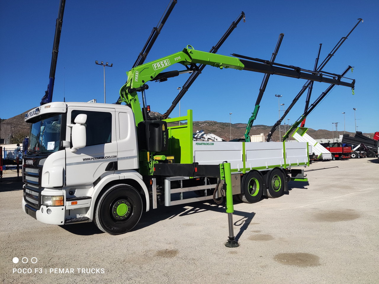 Camion grue SCANIA P 310 6X2 GRUA CAJA FIJA FASSI F 210: photos 31