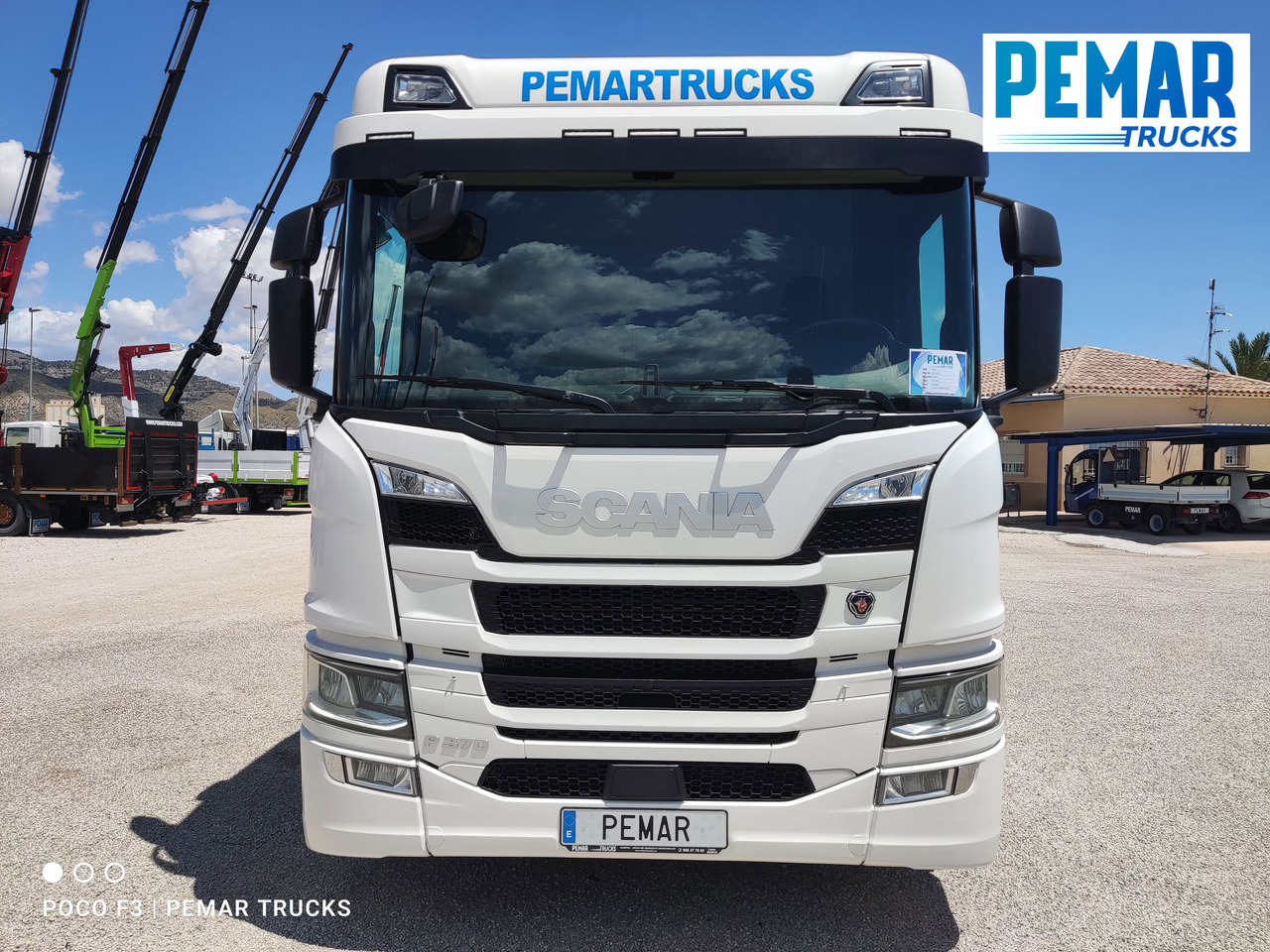 SCANIA P 370 4X2 GRUA CAJA FIJA - Camion plateau, Camion grue: photos 3 SCANIA P 370 4X2 GRUA CAJA FIJA - Camion plateau, Camion grue: photos 3