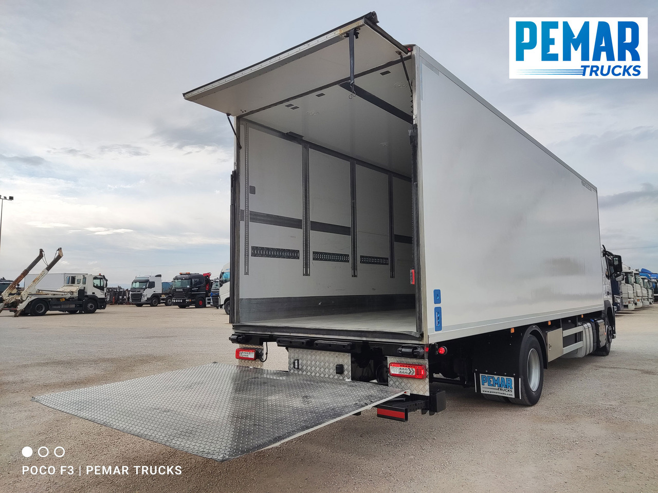 Camion frigorifique VOLVO FM 330 4X2 FRIGORIFICO EURO 6: photos 14