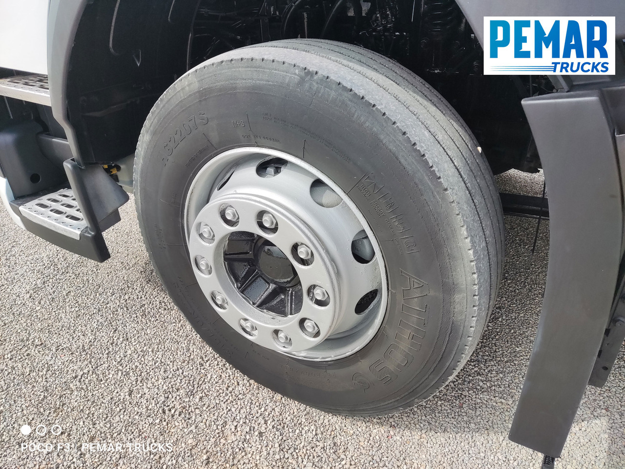 VOLVO FM 330 4X2 GRUA CAJA FIJA — crédit-bail VOLVO FM 330 4X2 GRUA CAJA FIJA: photos 28