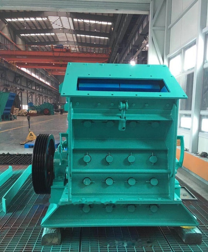 Hazemag KHSI-1010 HSI Crusher - Concasseur à percussion: photos 2 Hazemag KHSI-1010 HSI Crusher - Concasseur à percussion: photos 2