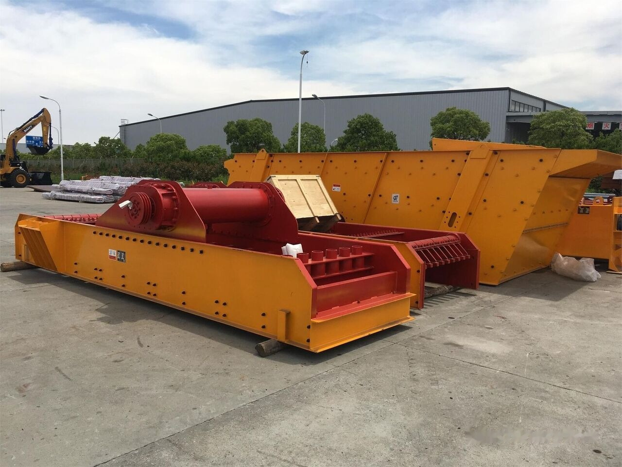 Kinglink Inclined vibrating feeder ZSW600X130 - Crible: photos 3 Kinglink Inclined vibrating feeder ZSW600X130 - Crible: photos 3