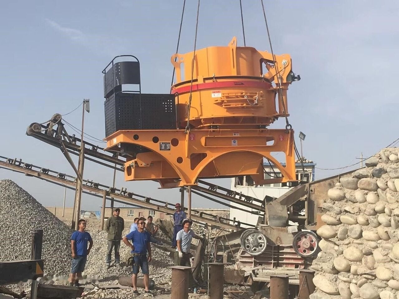 Kinglink KL7 VSI Crusher | Sand Making Machine 50TPH - Concasseur à percussion: photos 2 Kinglink KL7 VSI Crusher | Sand Making Machine 50TPH - Concasseur à percussion: photos 2