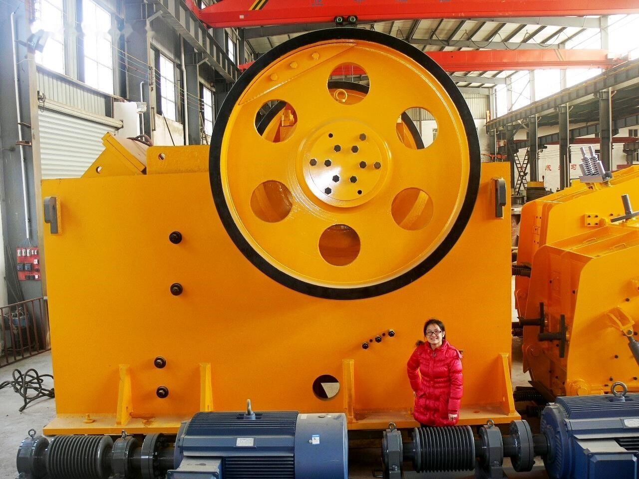 Kinglink PE1200X1500 Large Capacity Big Jaw Crusher - Concasseur à mâchoires: photos 1 Kinglink PE1200X1500 Large Capacity Big Jaw Crusher - Concasseur à mâchoires: photos 1