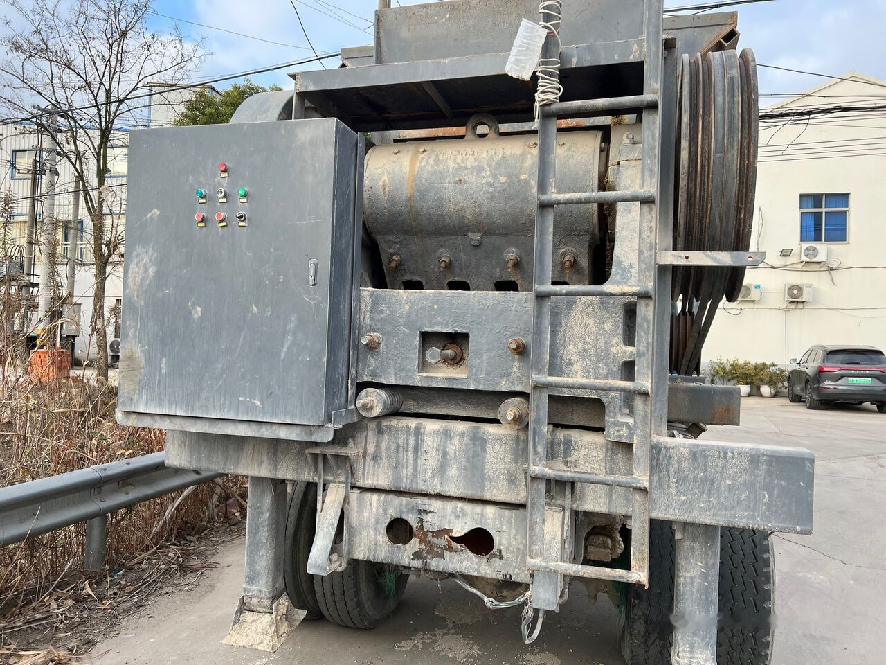 Kinglink Truck Mounted Vibrating Feeder and Jaw Crusher | Quarry | Concre - Concasseur à mâchoires: photos 3 Kinglink Truck Mounted Vibrating Feeder and Jaw Crusher | Quarry | Concre - Concasseur à mâchoires: photos 3