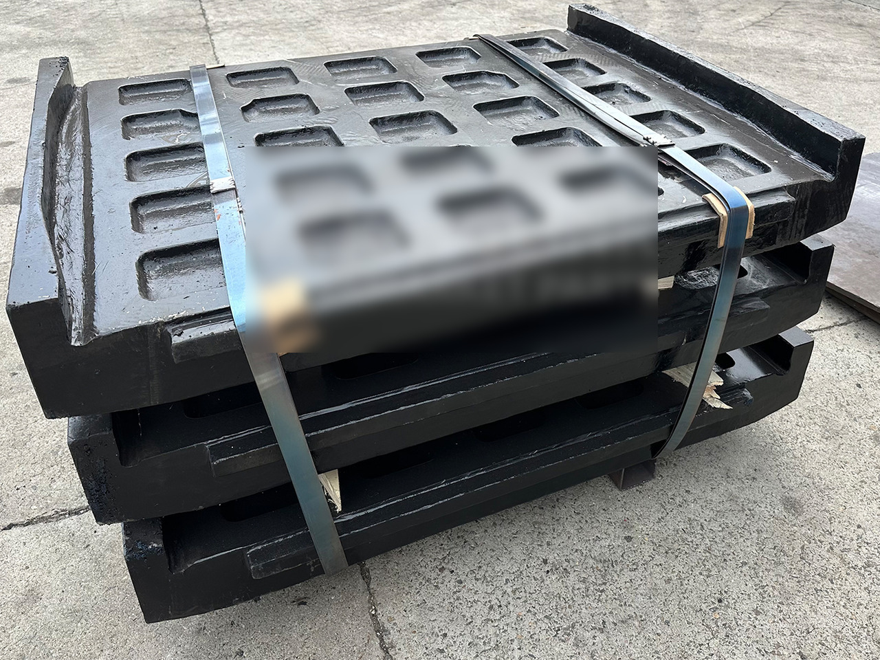 KINGLINK High Manganese Steel Fixed Jaw Plates 17003346 for CT2036 Jaw Crusher - Pièces de rechange pour Engins de chantier: photos 3 KINGLINK High Manganese Steel Fixed Jaw Plates 17003346 for CT2036 Jaw Crusher - Pièces de rechange pour Engins de chantier: photos 3