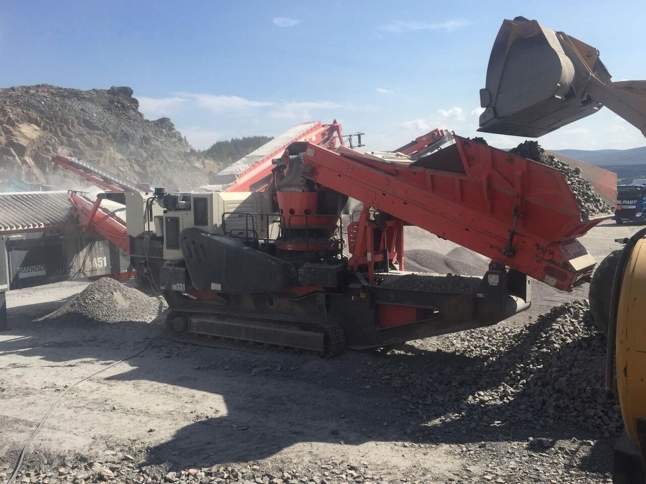 Sandvik QH331 Mobile Crushing Plant - Concasseur mobile: photos 4 Sandvik QH331 Mobile Crushing Plant - Concasseur mobile: photos 4
