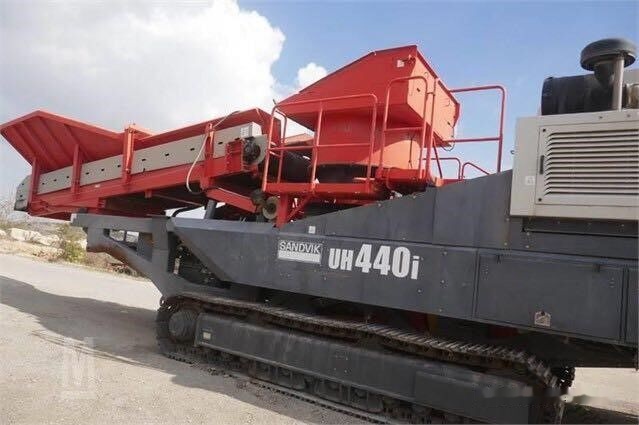 Sandvik UH440i Mobile Crushing Plant - Concasseur mobile: photos 1 Sandvik UH440i Mobile Crushing Plant - Concasseur mobile: photos 1