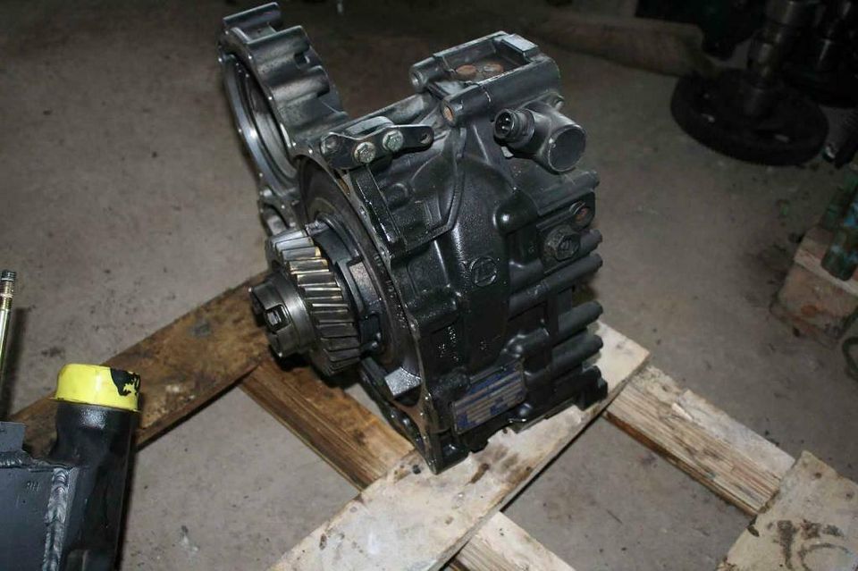 Intarder für ZF Ecosplit Getriebe 6085005044 - Boîte de vitesse et pièces pour Camion: photos 3 Intarder für ZF Ecosplit Getriebe 6085005044 - Boîte de vitesse et pièces pour Camion: photos 3