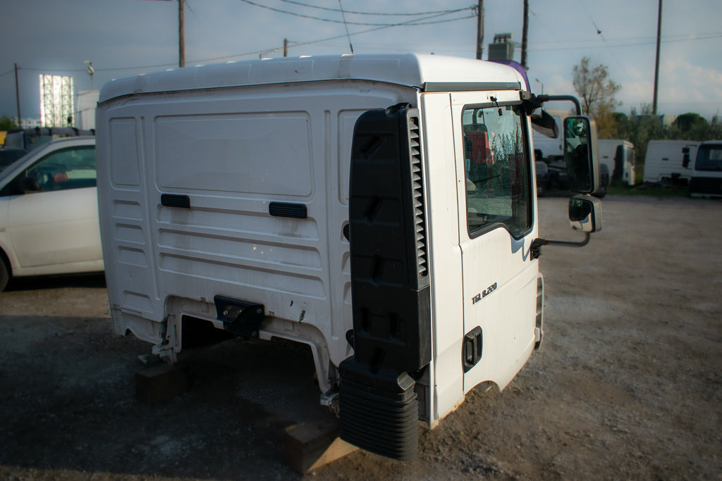 MAN TGL 8.220 - Cabine pour Camion: photos 5 MAN TGL 8.220 - Cabine pour Camion: photos 5