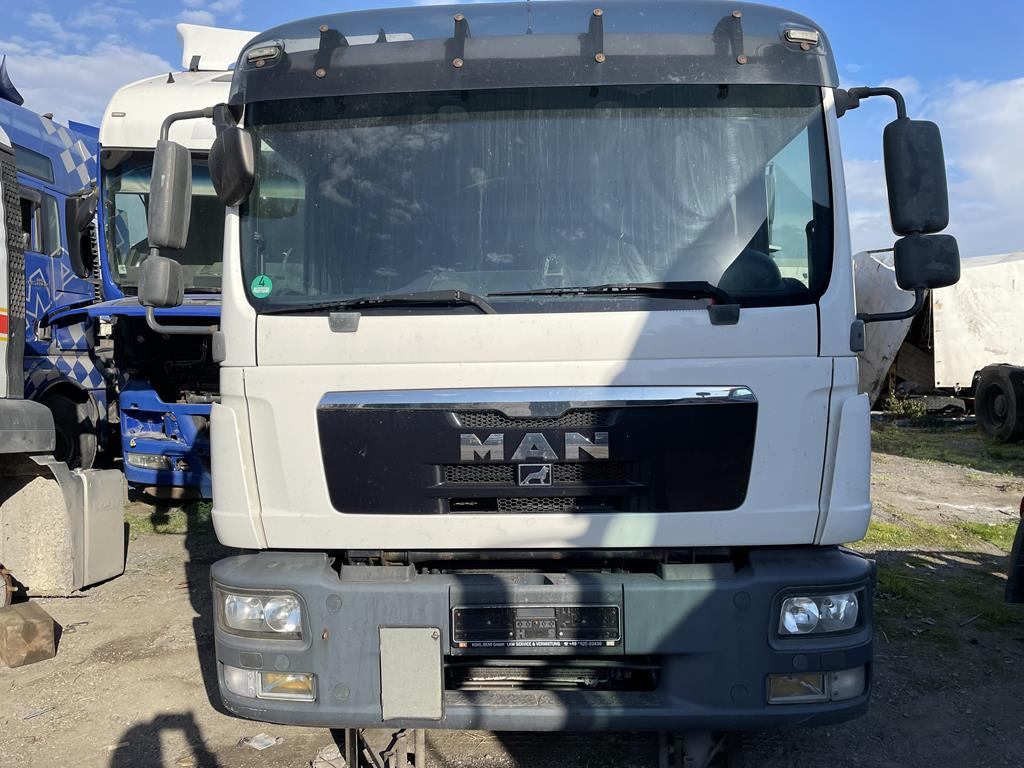 MAN TGL DOUBLE CAB 2012 - Cabine pour Camion: photos 2 MAN TGL DOUBLE CAB 2012 - Cabine pour Camion: photos 2