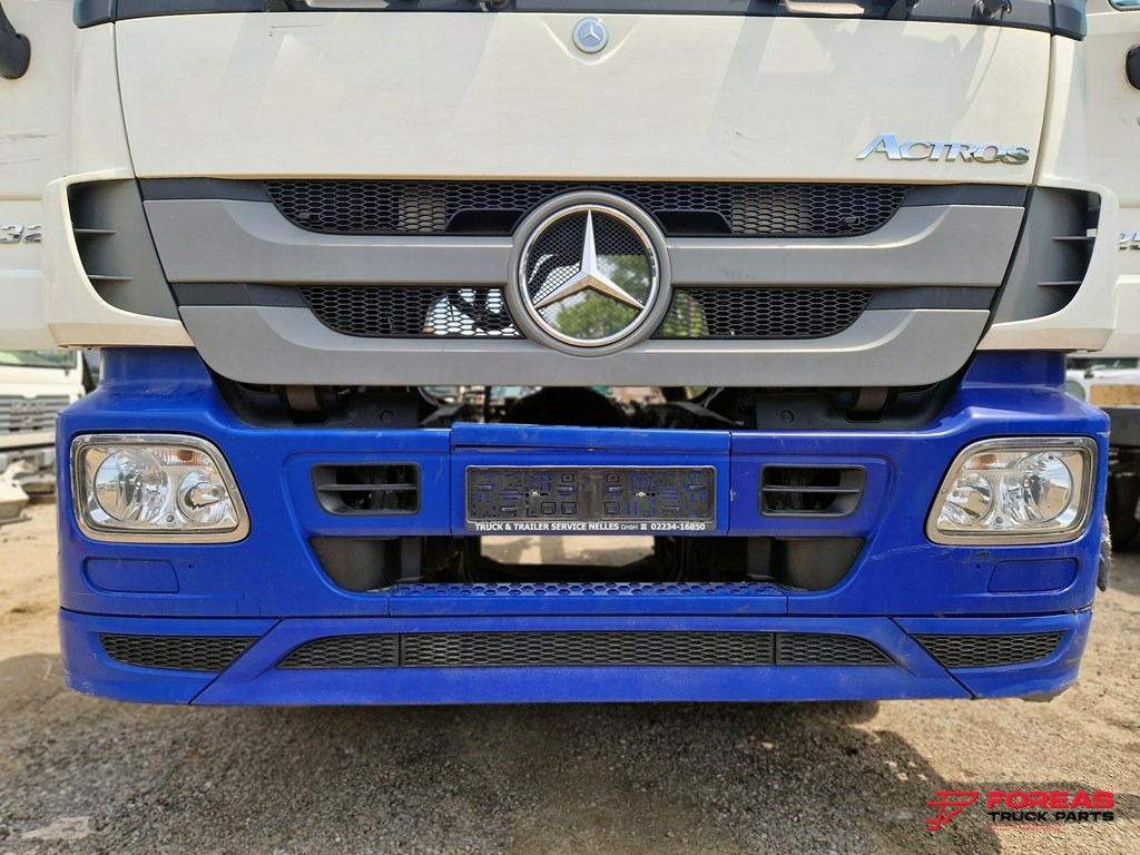 MERCEDES ACTROS MP3 SMALL WHITE - Cabine: photos 4 MERCEDES ACTROS MP3 SMALL WHITE - Cabine: photos 4