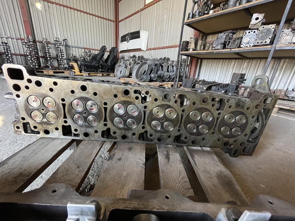 MERCEDES-BENZ ACTROS 471 - Culasse pour Camion: photos 2 MERCEDES-BENZ ACTROS 471 - Culasse pour Camion: photos 2