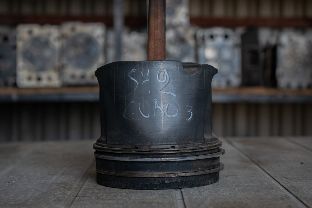 MERCEDES-BENZ ACTROS 8 CYLINDER WITH ENGINE CODE OM542 - EURO V - Bielle pour Camion: photos 3 MERCEDES-BENZ ACTROS 8 CYLINDER WITH ENGINE CODE OM542 - EURO V - Bielle pour Camion: photos 3