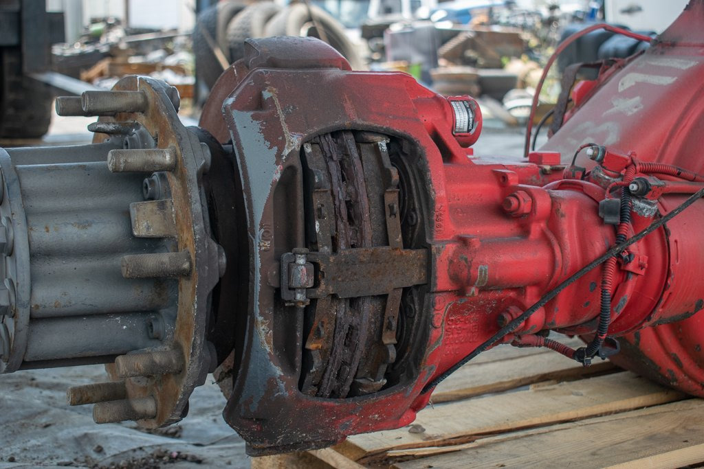 MERCEDES-BENZ ACTROS MP II DIFFERENTIAL CALIPER - DRIVER - Étrier de frein pour Camion: photos 1 MERCEDES-BENZ ACTROS MP II DIFFERENTIAL CALIPER - DRIVER - Étrier de frein pour Camion: photos 1