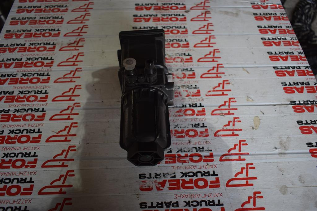 MERCEDES-BENZ ADBLUE SUPPLY PUMP FOR ACTROS MP4 - Système d'échappement pour Camion: photos 3 MERCEDES-BENZ ADBLUE SUPPLY PUMP FOR ACTROS MP4 - Système d'échappement pour Camion: photos 3