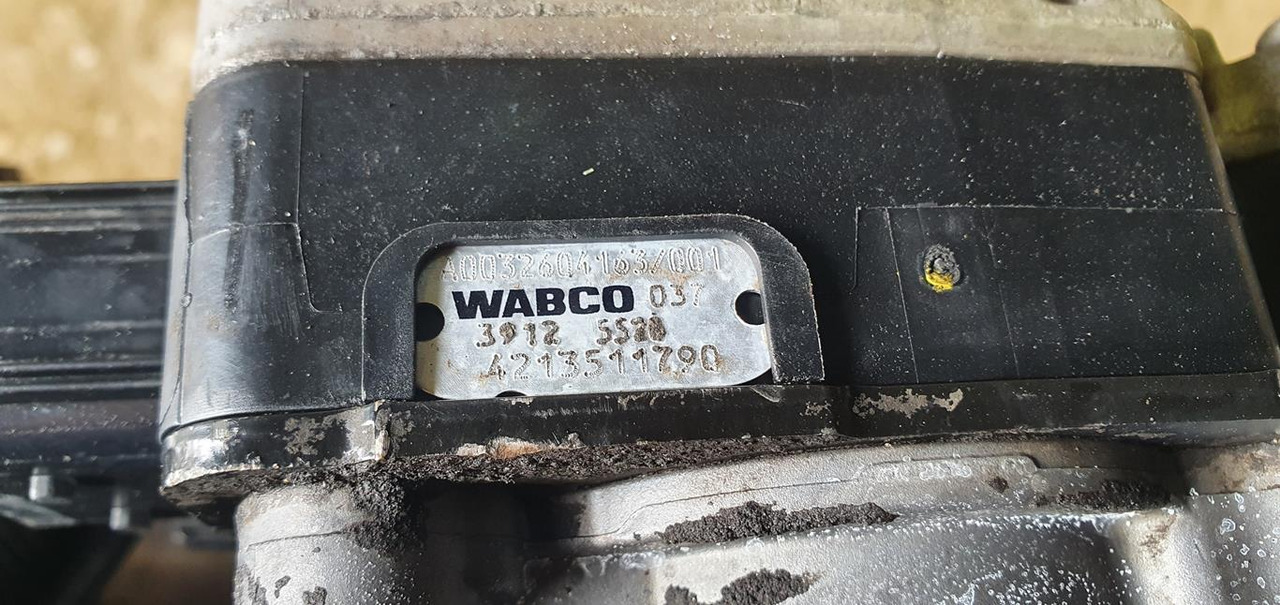 WABCO FOR MERCEDES ACTROS MP3 - A 003 260 41 63 - Bloc de gestion pour Camion: photos 3 WABCO FOR MERCEDES ACTROS MP3 - A 003 260 41 63 - Bloc de gestion pour Camion: photos 3