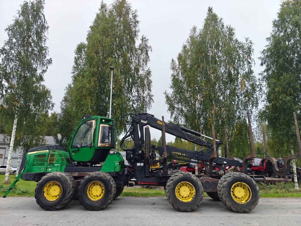 John Deere 1270 E - Abatteuse: photos 2 John Deere 1270 E - Abatteuse: photos 2