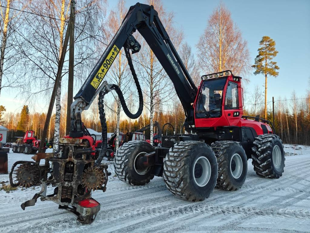 Komatsu 951 - Abatteuse: photos 1 Komatsu 951 - Abatteuse: photos 1