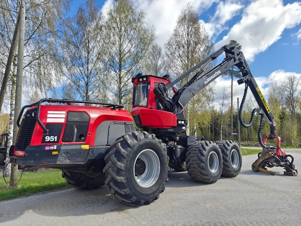 Komatsu 951 - Abatteuse: photos 5 Komatsu 951 - Abatteuse: photos 5