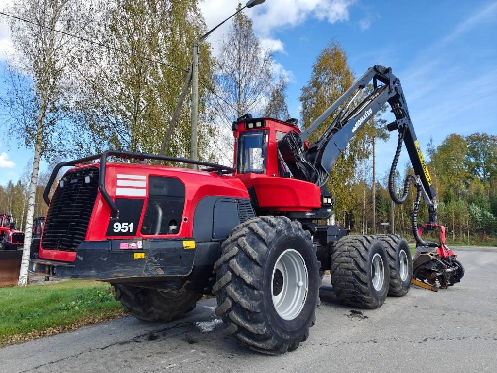 Komatsu 951 - Abatteuse: photos 4 Komatsu 951 - Abatteuse: photos 4