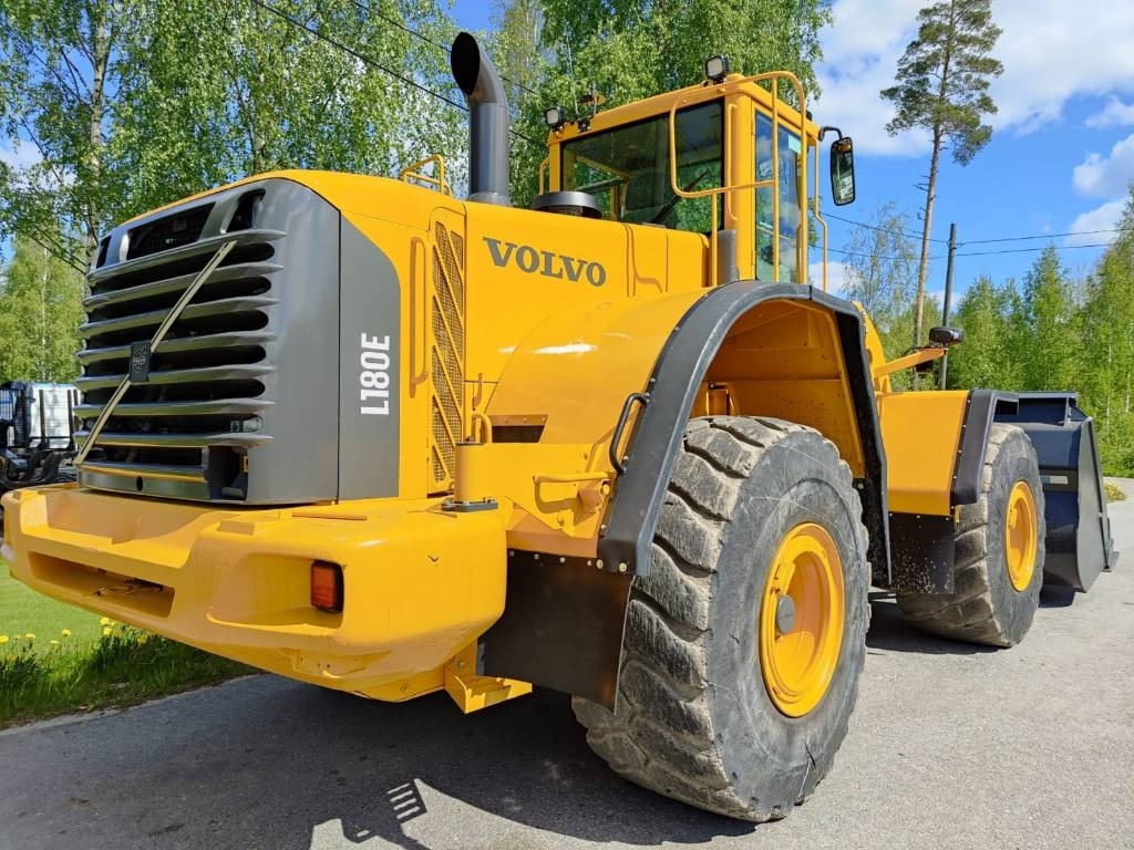 Volvo L 180 E - Chargeuse sur pneus: photos 5 Volvo L 180 E - Chargeuse sur pneus: photos 5