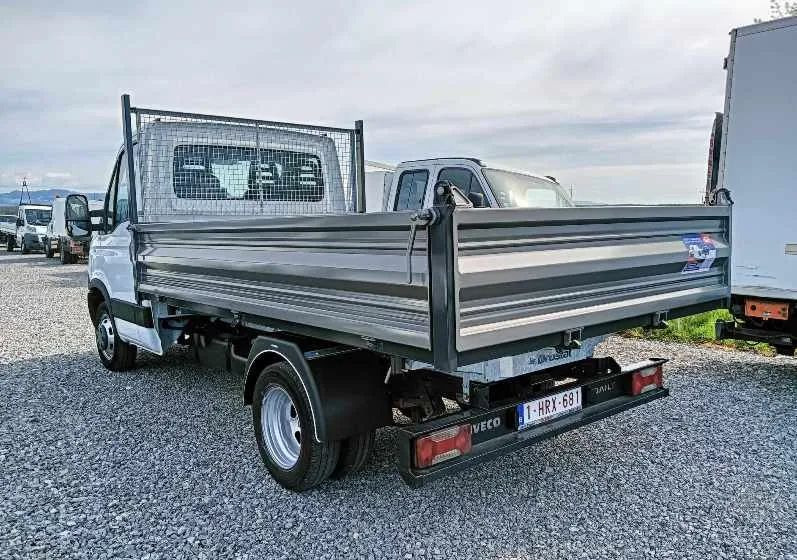 Iveco 35C13, 35C12, 35C14, 35C15 - Utilitaire benne: photos 5 Iveco 35C13, 35C12, 35C14, 35C15 - Utilitaire benne: photos 5